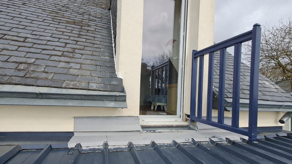 Travaux à Clohars, reprise de l'étanchéité de la toiture