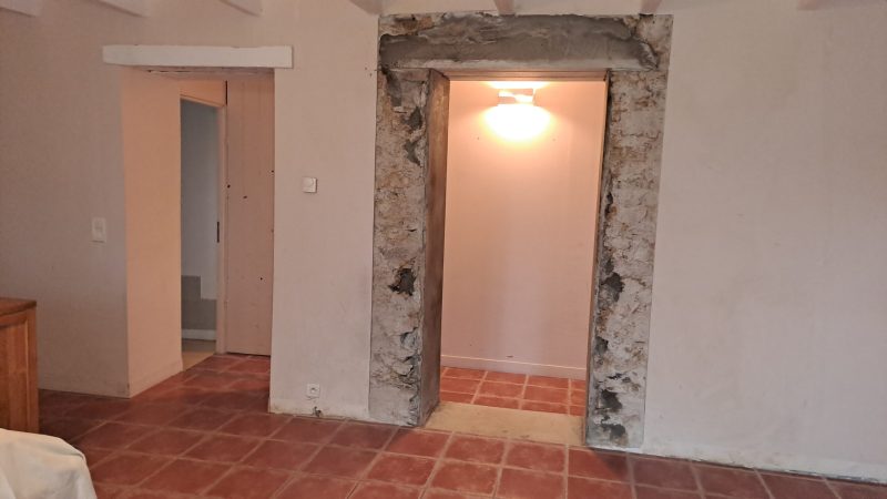 Travaux à Moëlan, ouverture d'un mur porteur en pierre